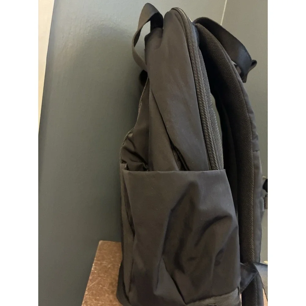 Jordan Alpha Backpack 28L Black Gold Jumpman Duffel Laptop Shoe Bag